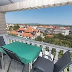 Nada Apartamento Murter