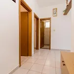 Apartamento Nada Murter