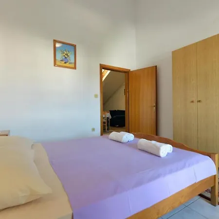 Apartment Kopriva Murter