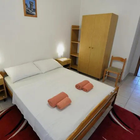Kopriva Apartment Murter