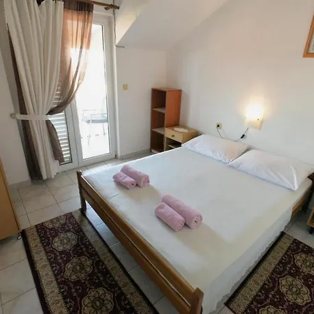 Apartment Kopriva Murter