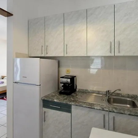 Apartment Kopriva Murter