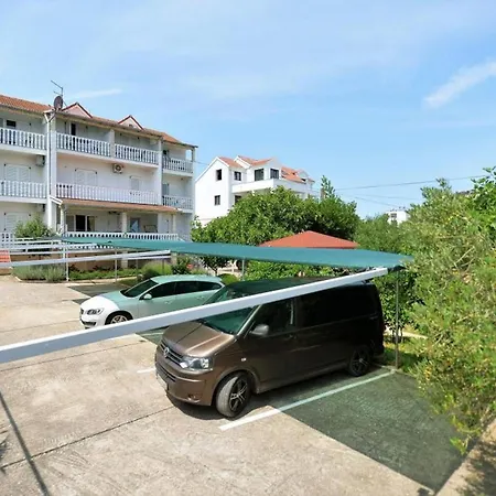 Nada Apartamento Murter