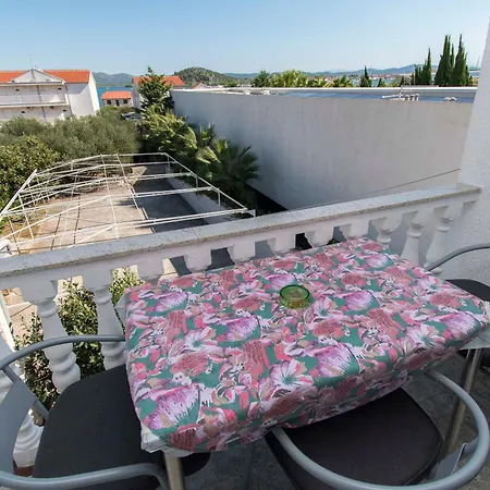 Nada Apartmán Murter
