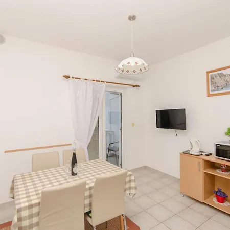 Nada Apartment *