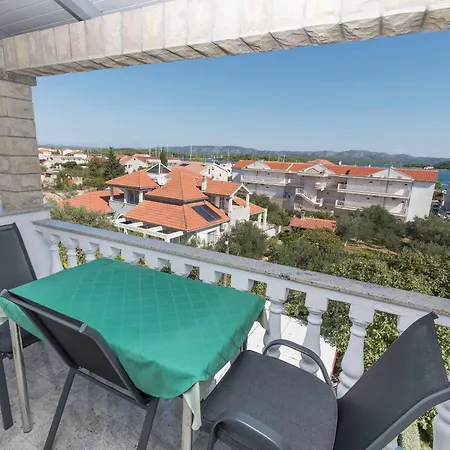 Nada Apartmán Murter