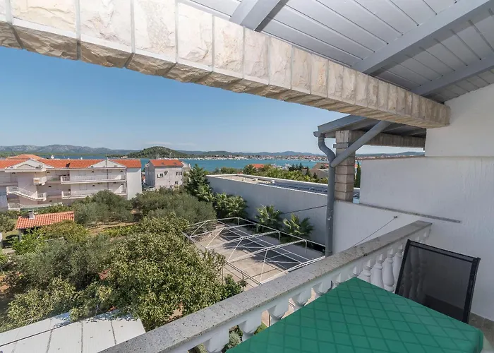 Apartament Nada Murter