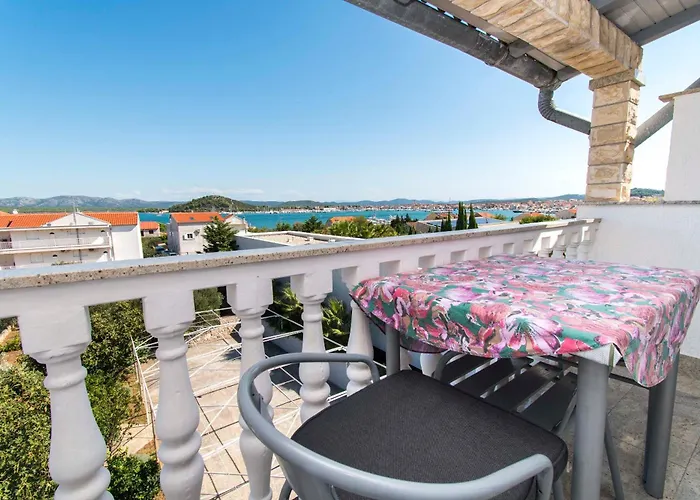 Nada Apartament Murter