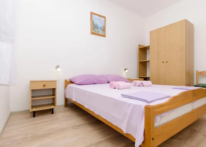 Nada Apartamento Murter